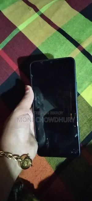 Itel 8 GB Blue