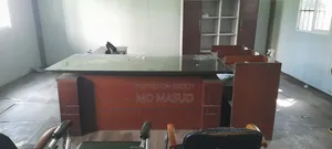 একদম ফ্রেশ টেবিল এবং ফাইল কেবিনেট