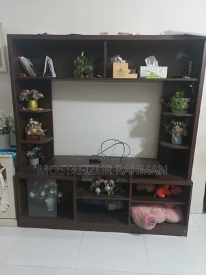 টিভি ক্যাবিনেট