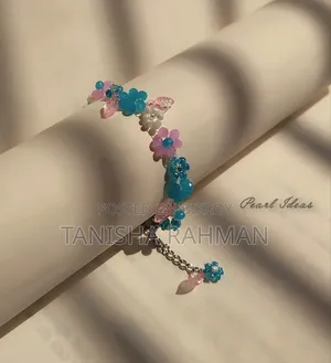 হাতে তৈরি পুতির ব্রেসলেট