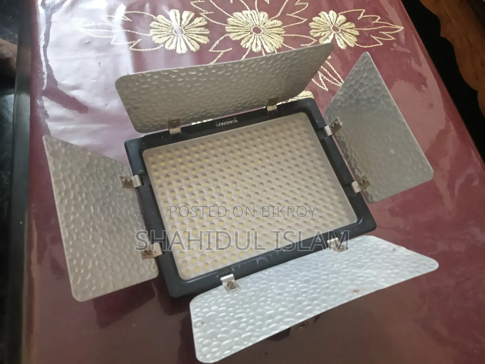Yongnuo Digital Pro LED Video Light