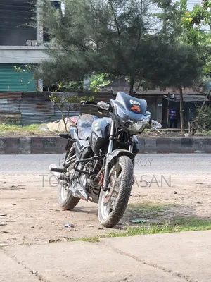 টিভিএস আপাচি আরটিআর ১৬০ টুভি রিফ্রেশ এক্স-কানেক্ট ২০১৭ কালো