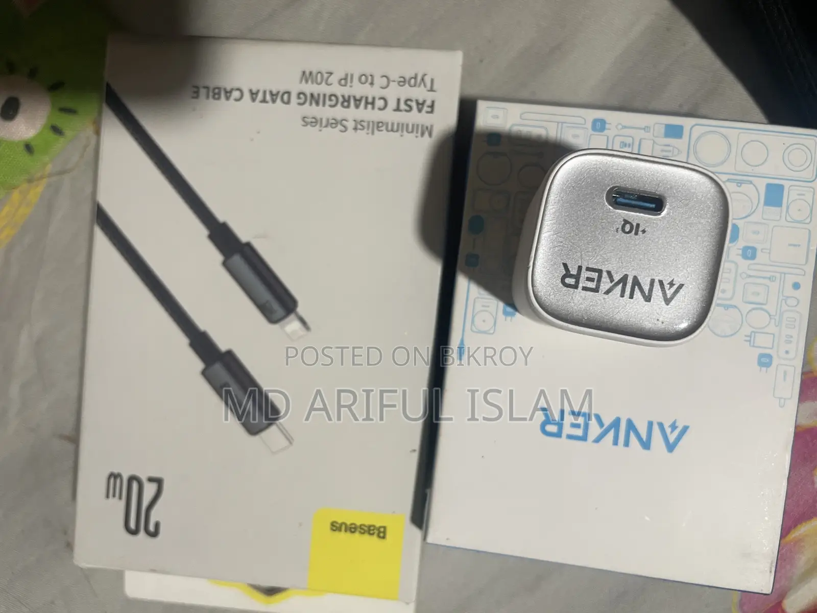 অ্যাঙ্কার ৩০ওয়াট অ্যাডাপ্টার এবং বেসউস কেবল