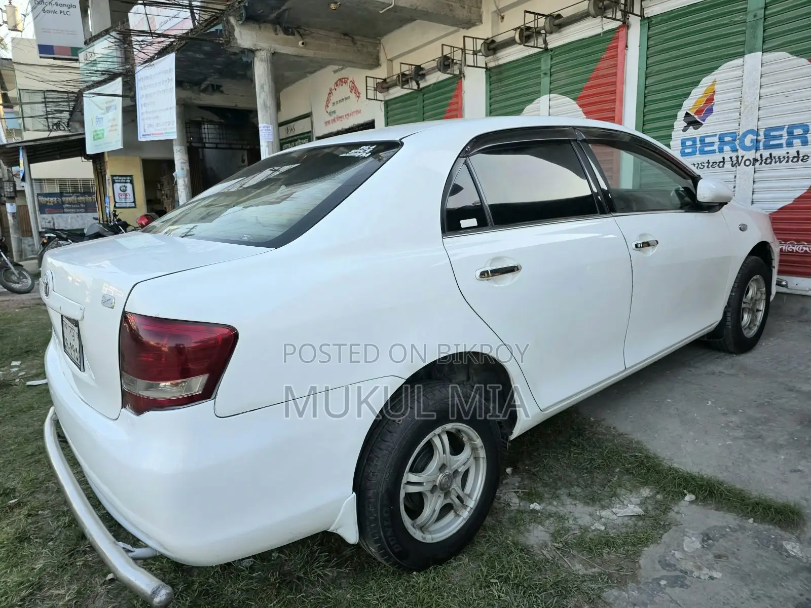 Toyota Axio 1.5 G Two-Wheel Drive 2009 White