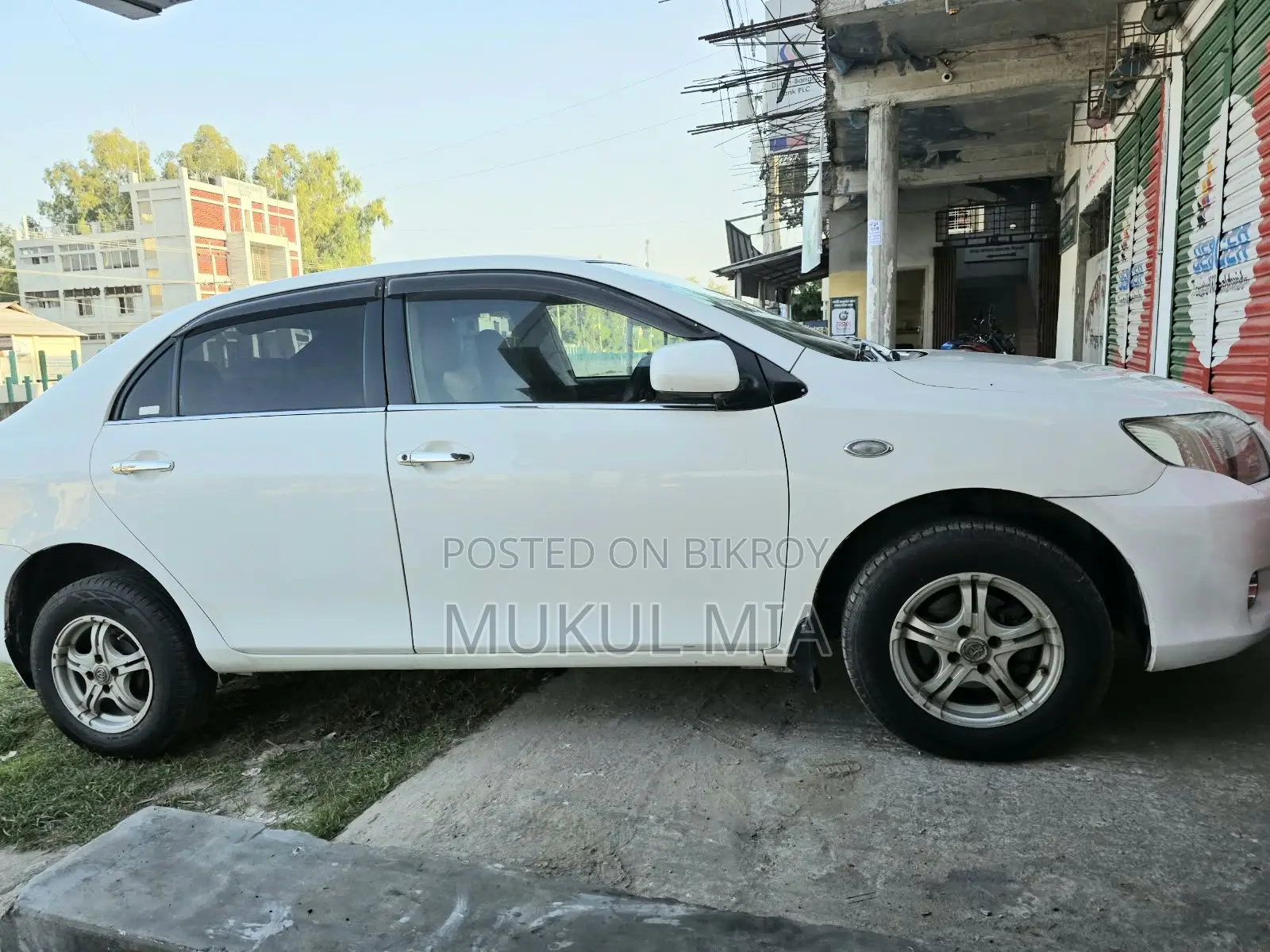 Toyota Axio 1.5 G Two-Wheel Drive 2009 White