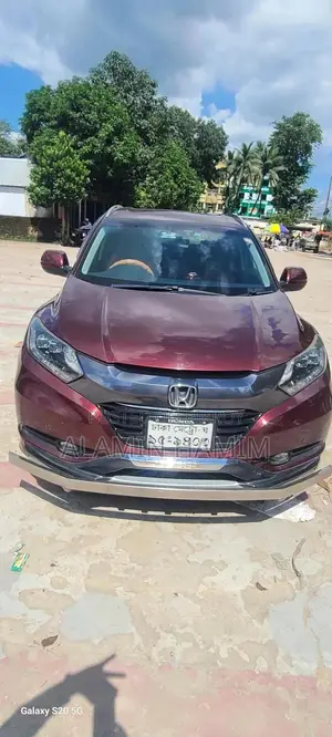 হোন্ডা ভেজেল ১.৫ হাইব্রিড টুডব্লিউডি ২০১৫ রেড