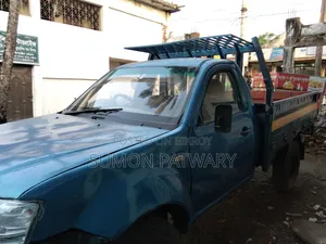 Pickup Tata Genuine. Model 2017