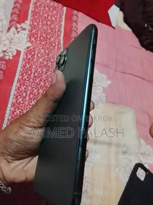 Apple iPhone 11 Pro Max 64 GB Green