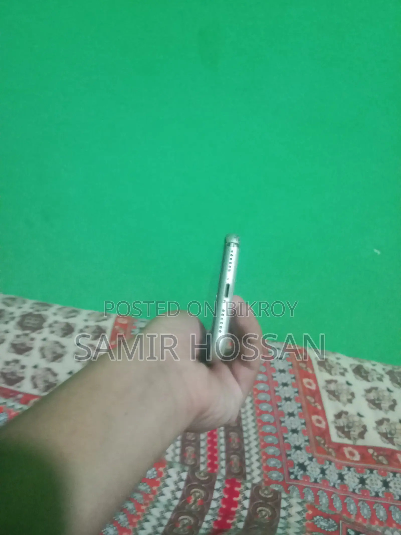 অ্যাপল আইফোন ১১ ১২৮ জিবি হোয়াইট