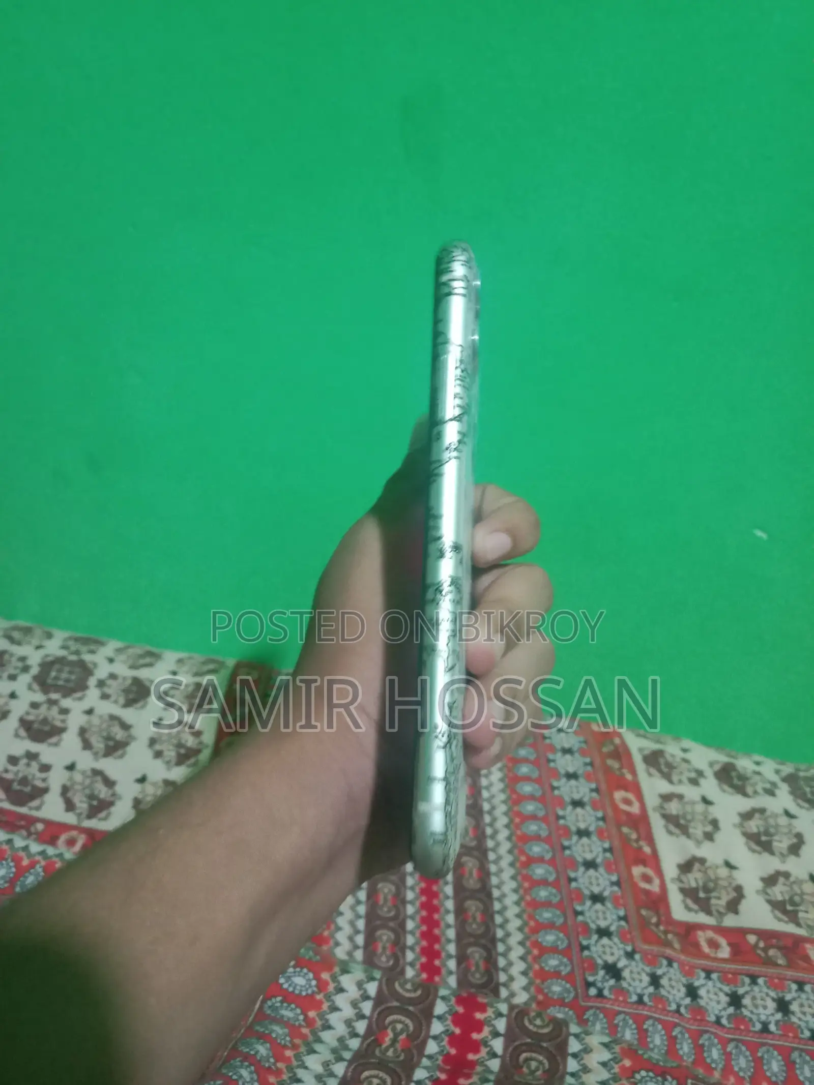 অ্যাপল আইফোন ১১ ১২৮ জিবি হোয়াইট