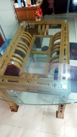 ডাইনিং টেবিল চেয়ার সহ বিক্রি হবে।