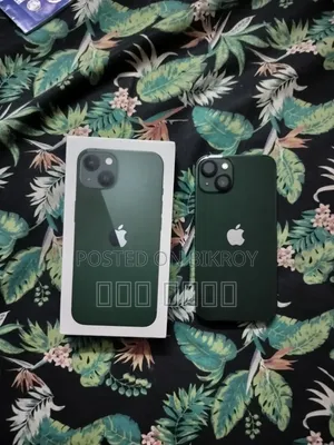 Apple iPhone 13 128 GB Green