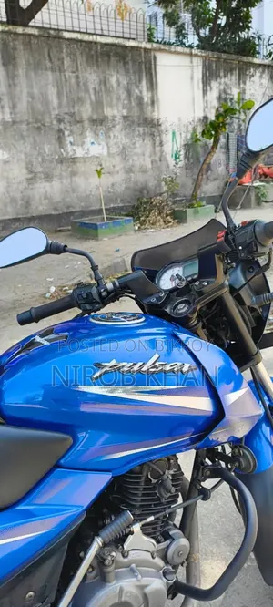 বাজাজ পালসার ১৫০ ২০১৭ নীল