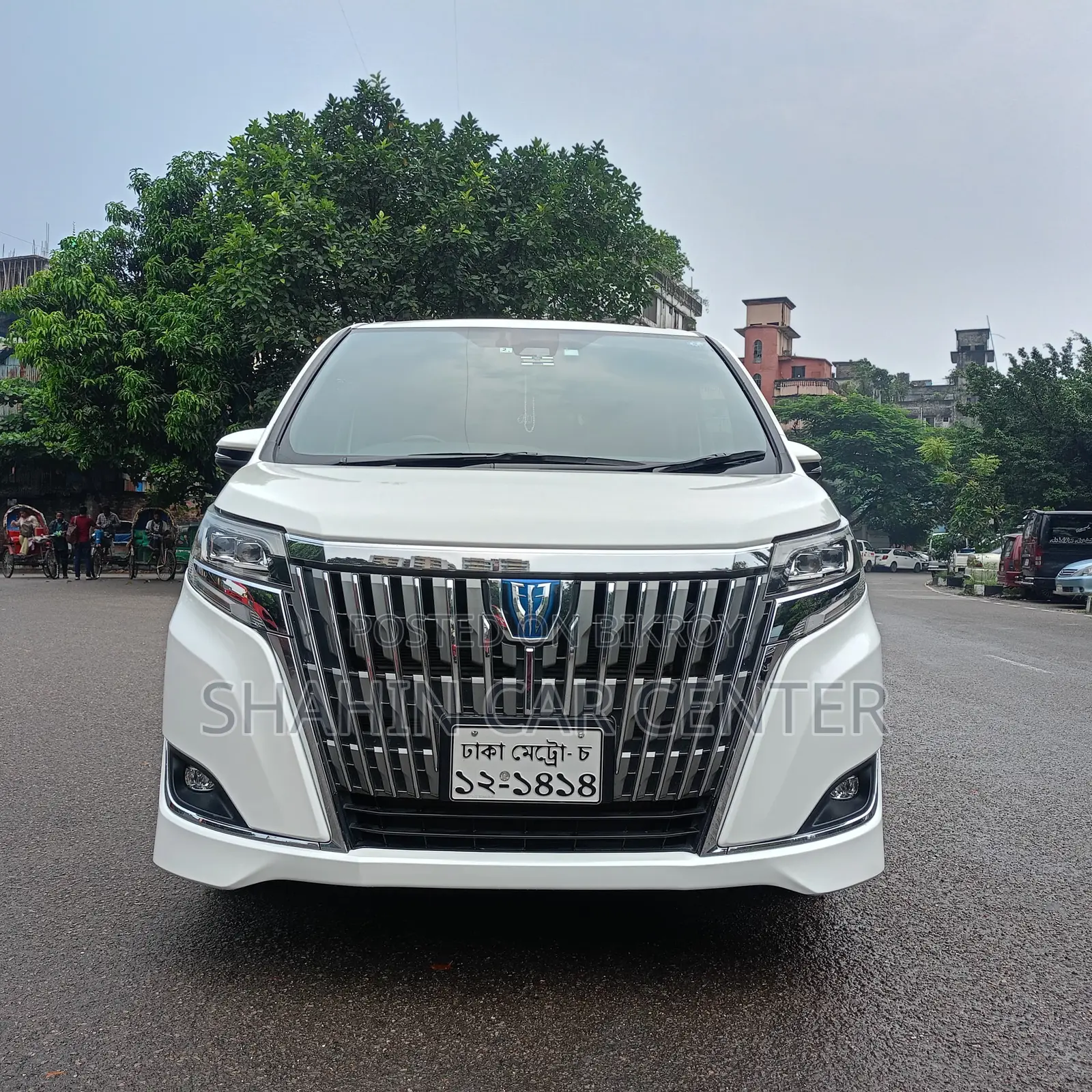 টয়োটা নোয়া ১.৮ এফডব্লিউডি হাইব্রিড (৭ সিটার) ২০১৮ পার্ল