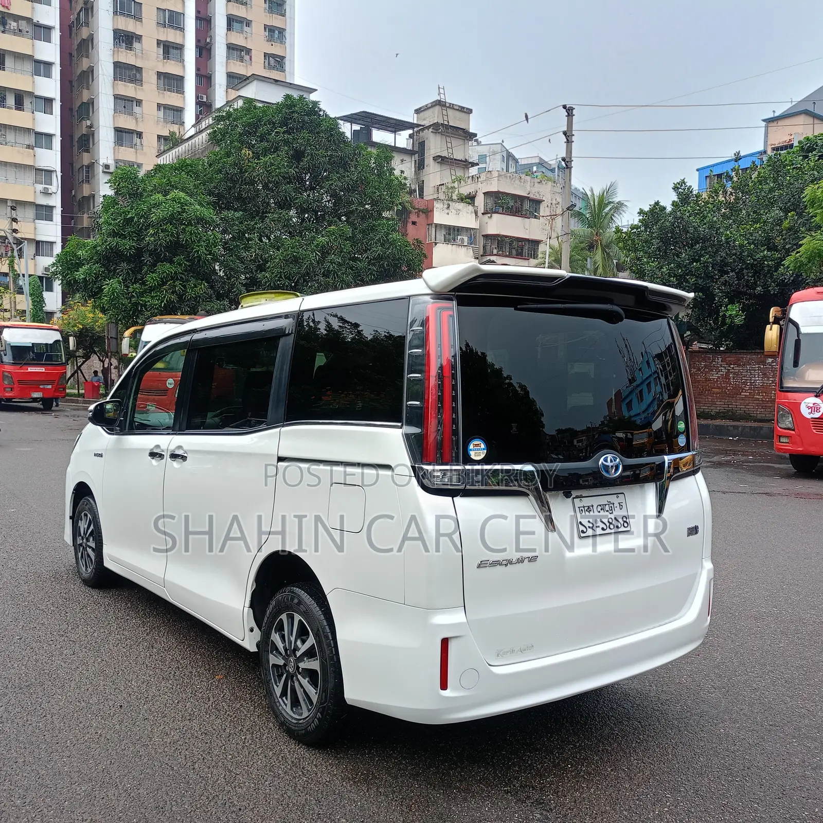 টয়োটা নোয়া ১.৮ এফডব্লিউডি হাইব্রিড (৭ সিটার) ২০১৮ পার্ল