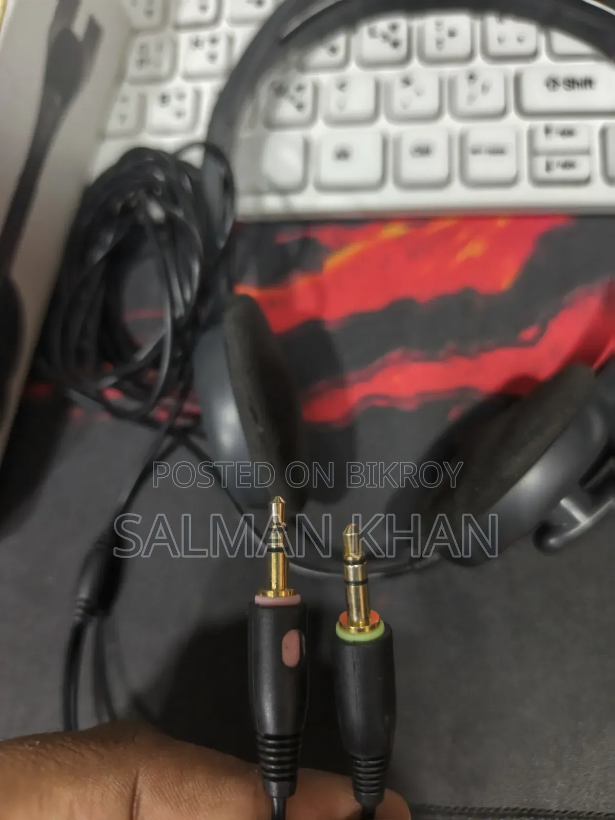 Logitech H110