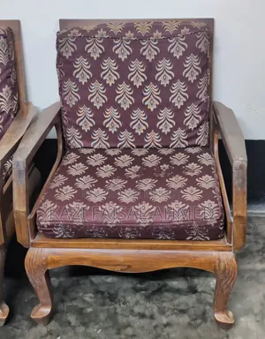 ৫ সিটের সেগুন কাঠের সোফা।