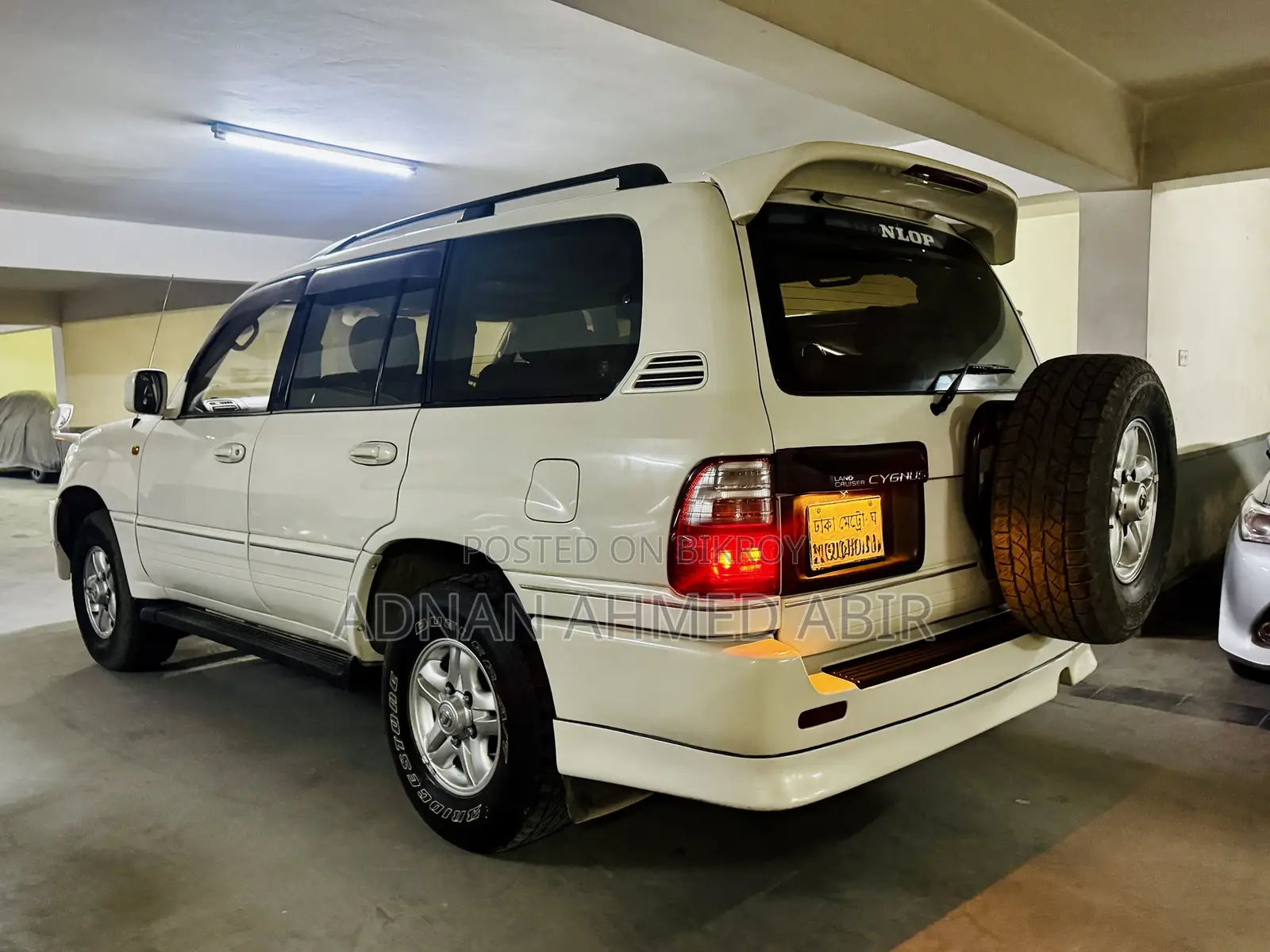 Toyota Land Cruiser Cygnus 4.7 1999 Pearl