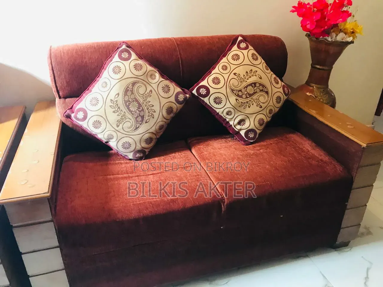 সোফা বিক্রির পোস্ট