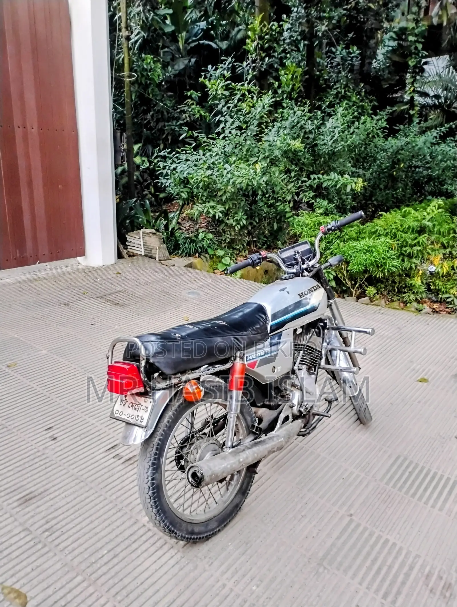 Honda 1984 Silver