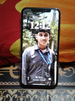 অ্যাপল আইফোন এক্স ২৫৬ জিবি সাদা