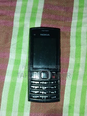 নোকিয়া এক্স২-০২ লাল