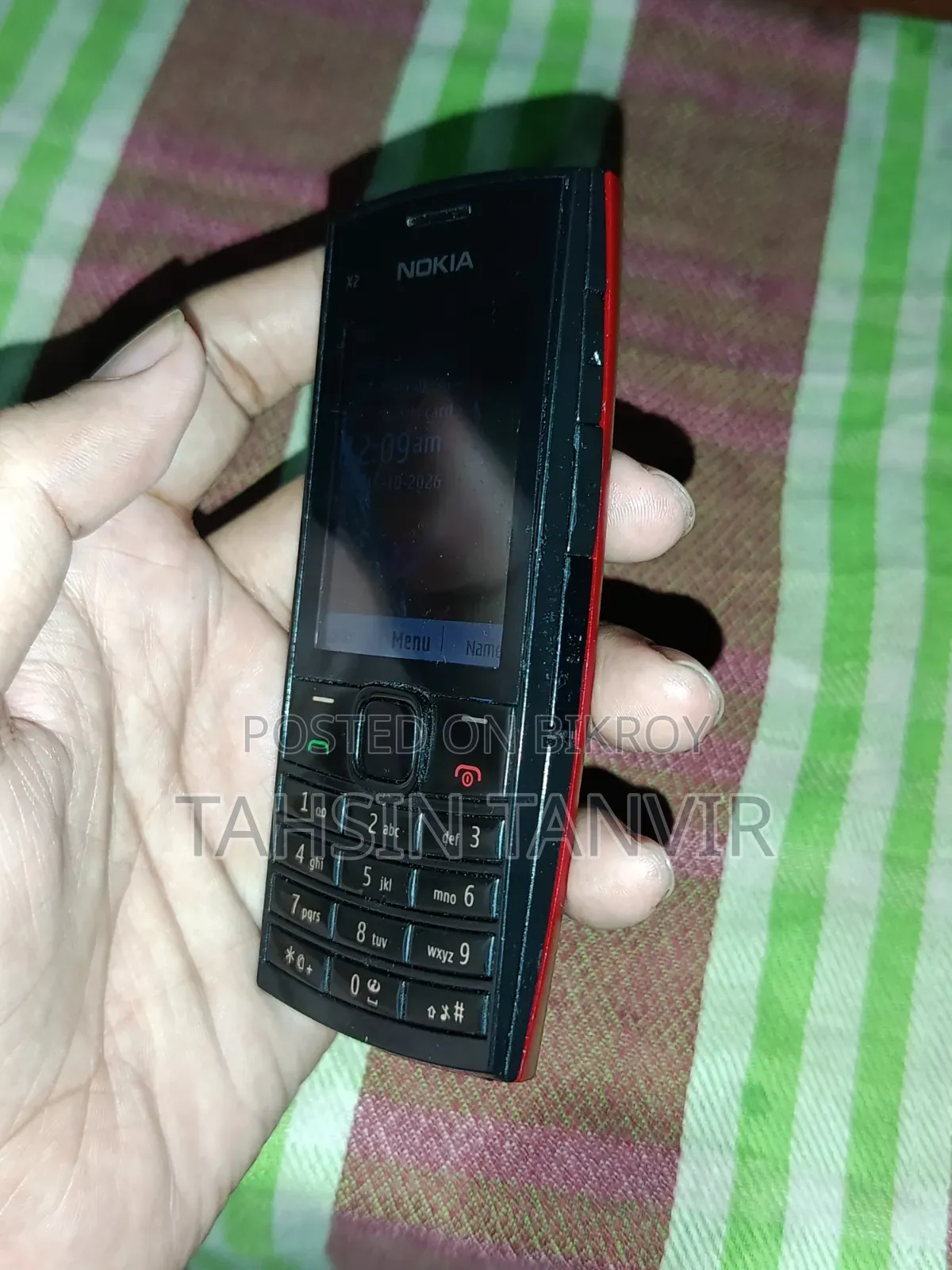 নোকিয়া এক্স২-০২ লাল