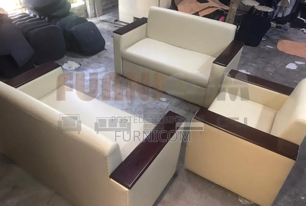 Lacquered Sofa Set