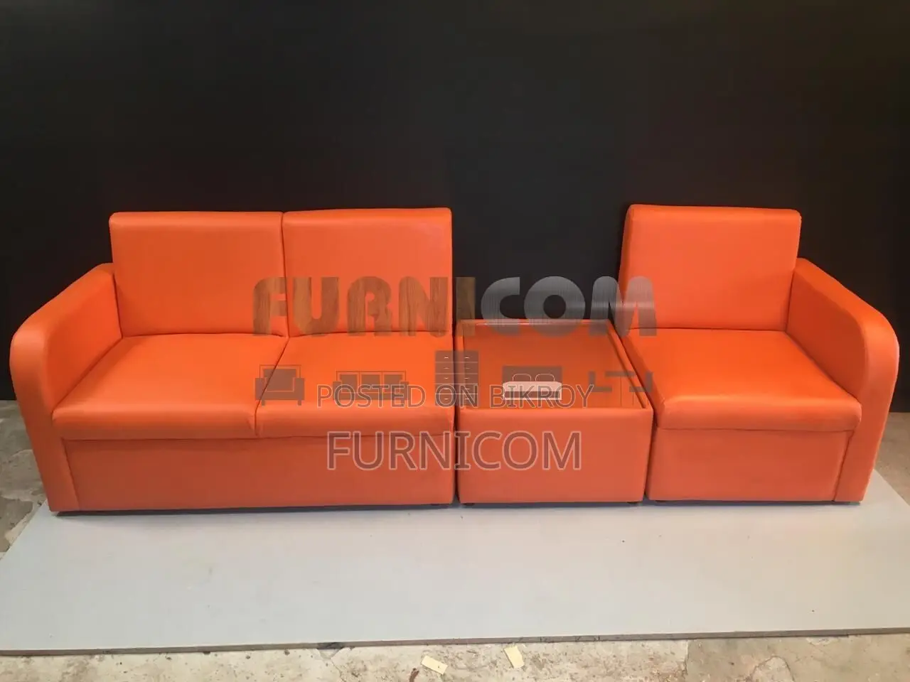 Stylish Ply-Wood Sofa With Tool Chair