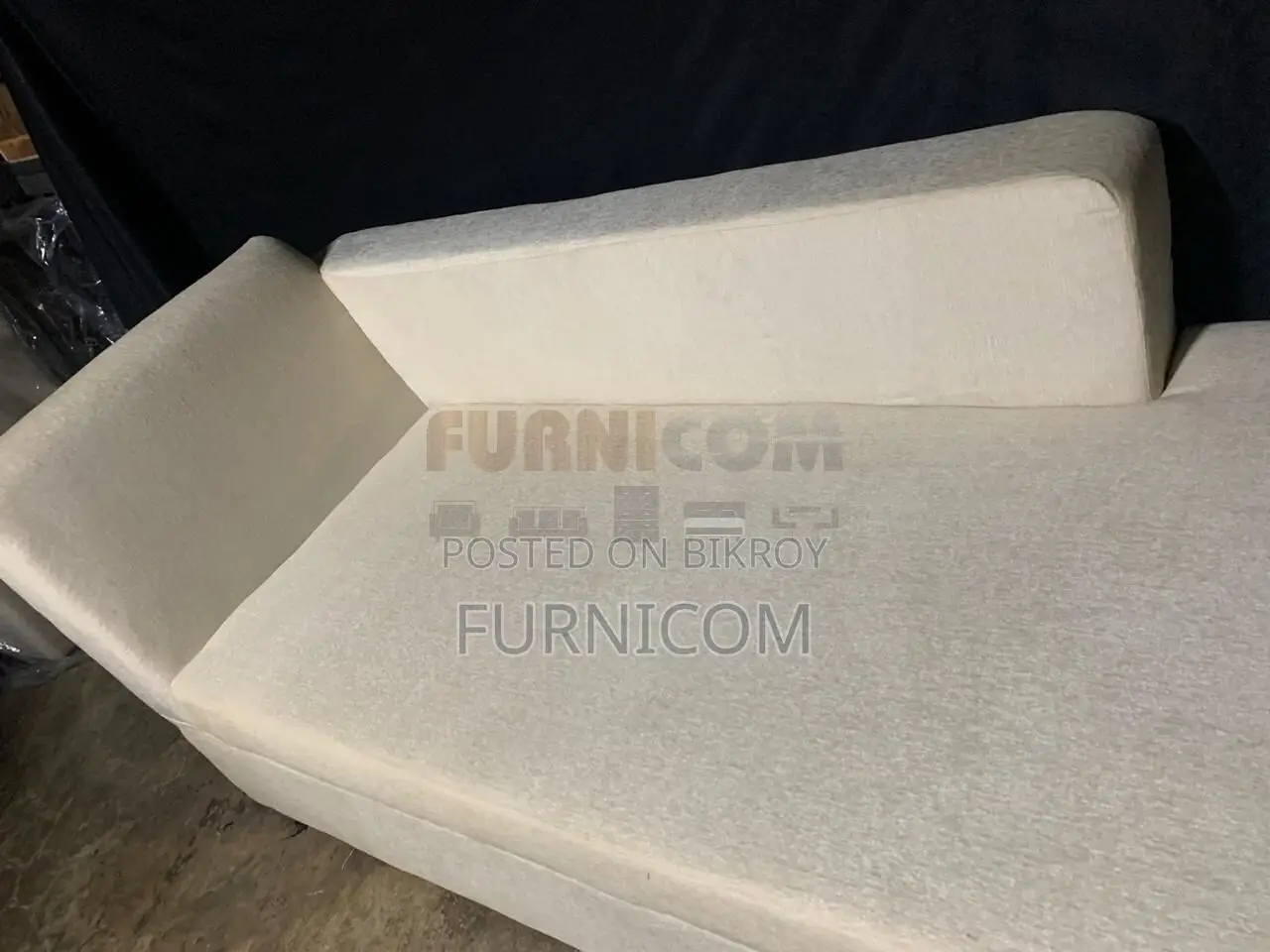 Super-fine Divan Sofa