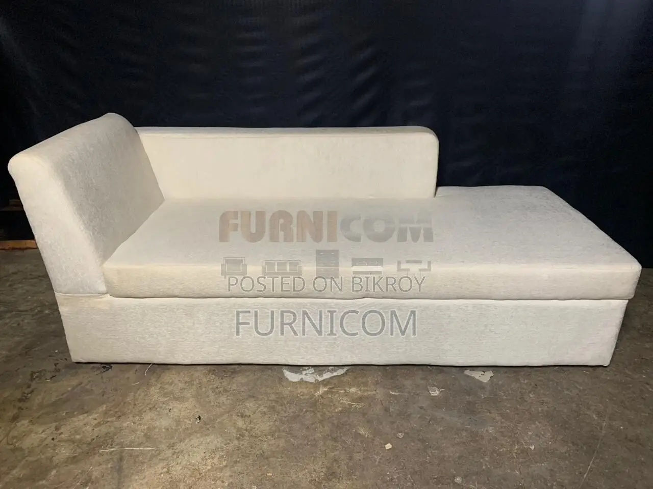 Super-fine Divan Sofa
