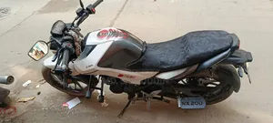 Hero Thriller 160R 2021 White