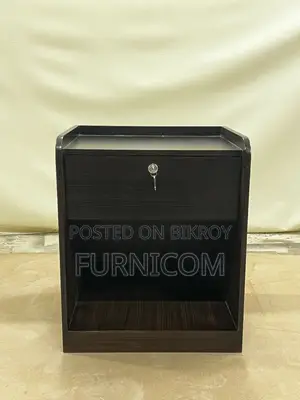 Furnicom bed side table/ side table/ corner table