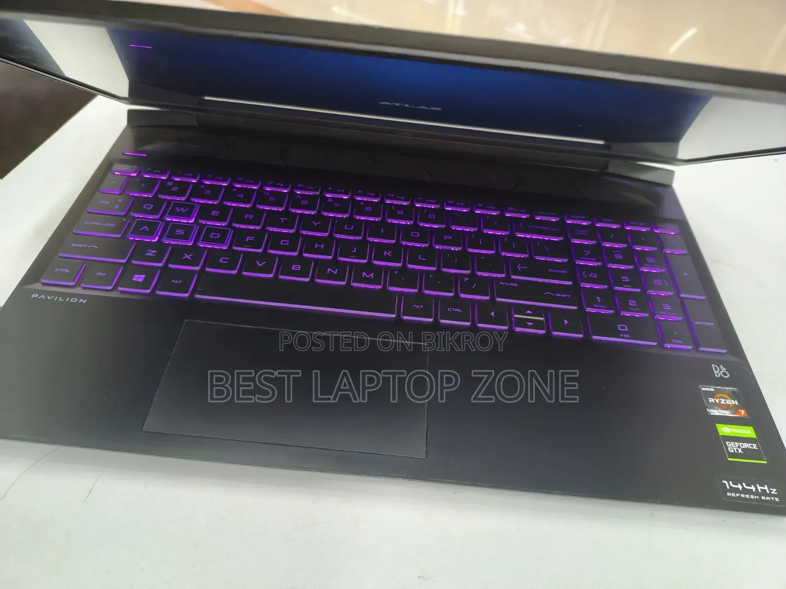 Laptop HP Pavilion Gaming Laptop 15-dk2xxx 8GB AMD Ryzen 7 SSD 256GB