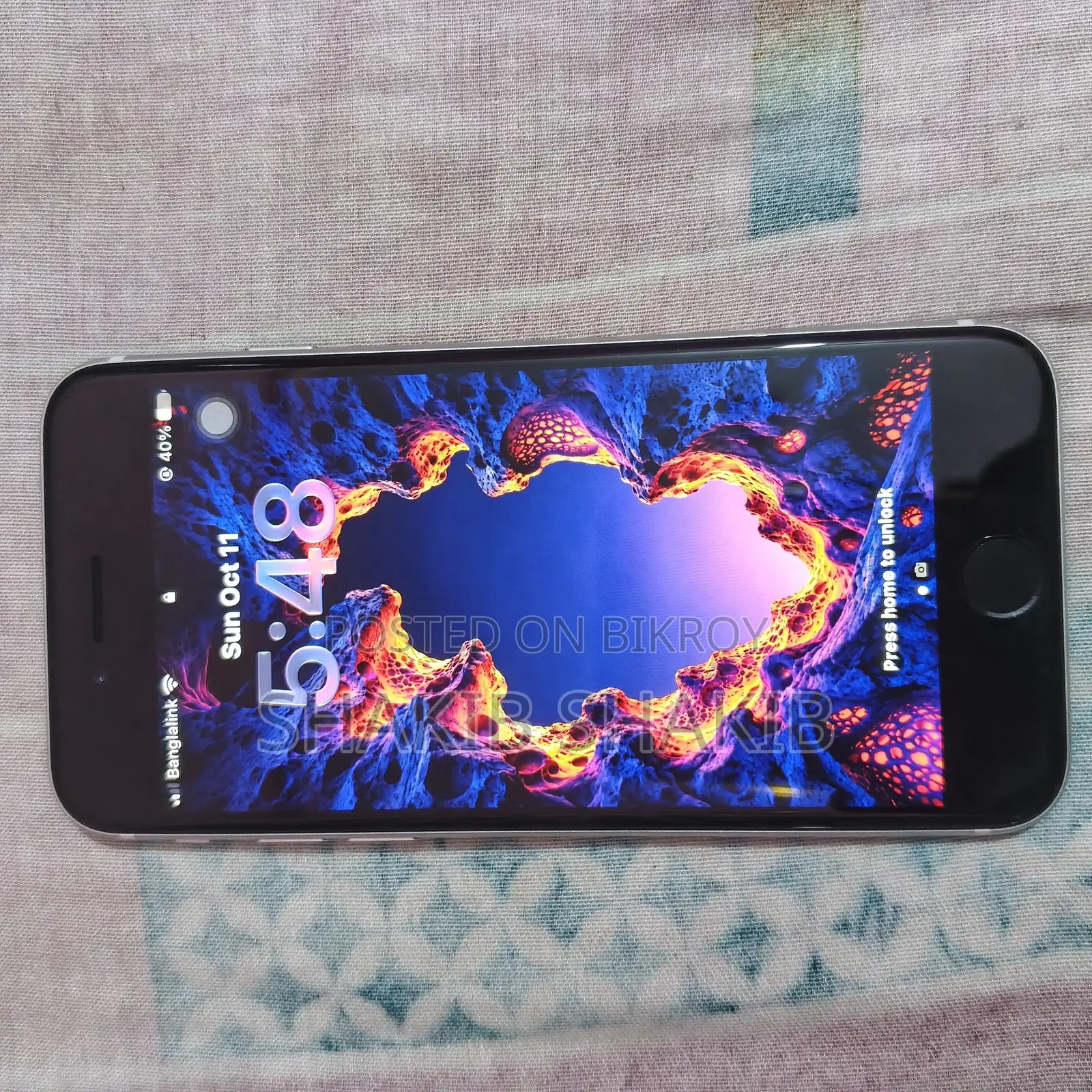 Apple iPhone SE (2020) 64 GB White