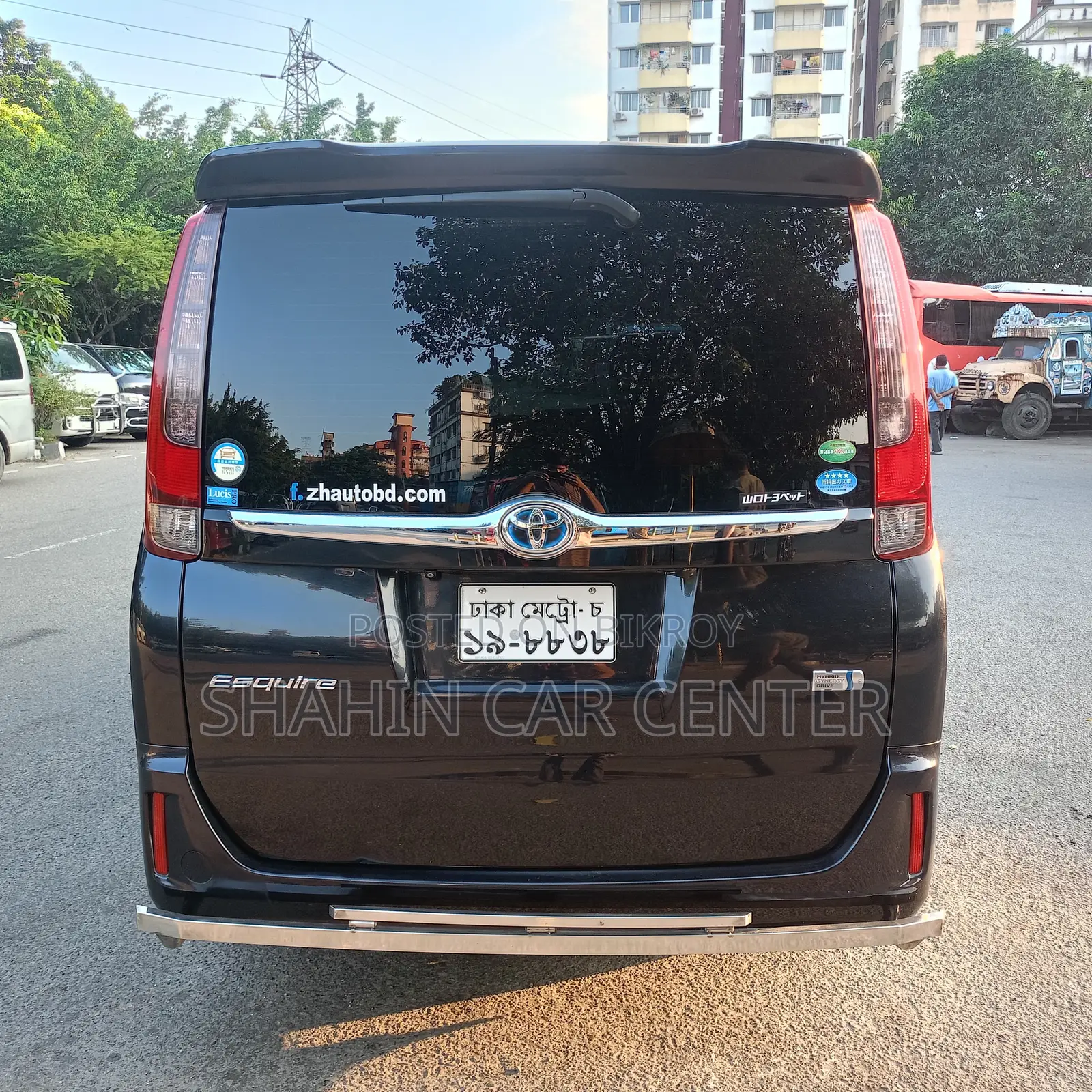 Toyota Noah 1.8 FWD Hybrid (7 seater) 2015 Black
