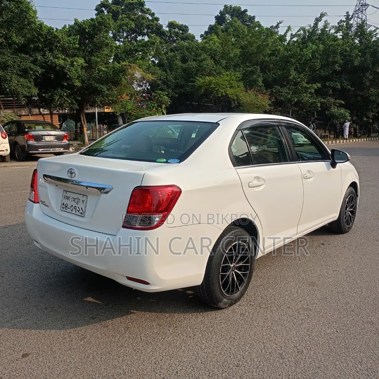 Toyota Axio 1.5 G Two-Wheel Drive 2012 White