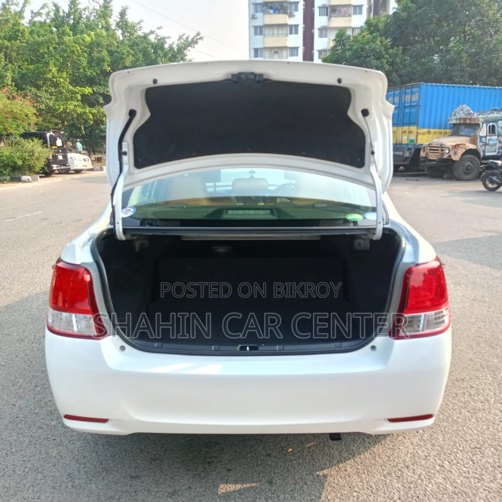 Toyota Axio 1.5 G Two-Wheel Drive 2012 White
