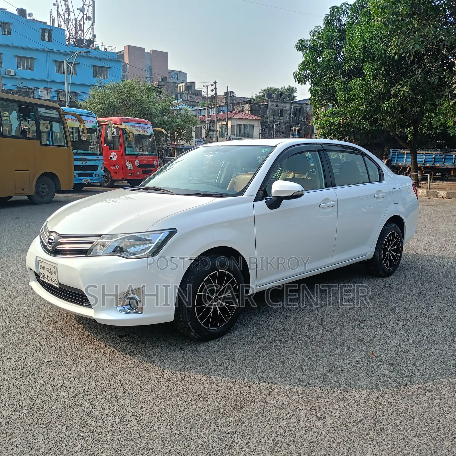 Toyota Axio 1.5 G Two-Wheel Drive 2012 White
