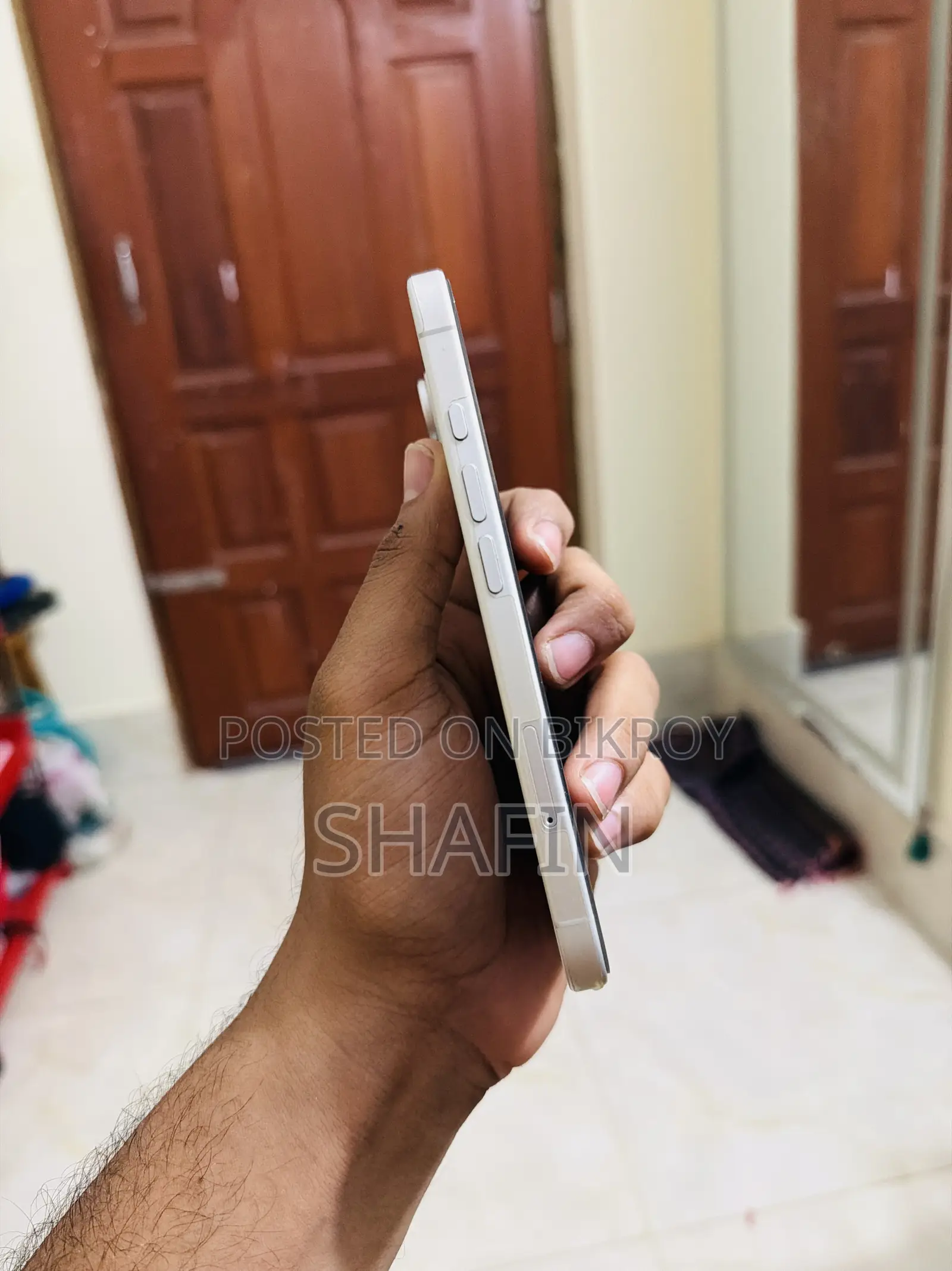 Apple iPhone 16 128 GB White