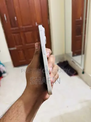 Apple iPhone 16 128 GB White