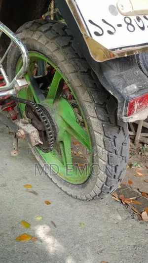 হিরো হাংক ২০১৬ কালো