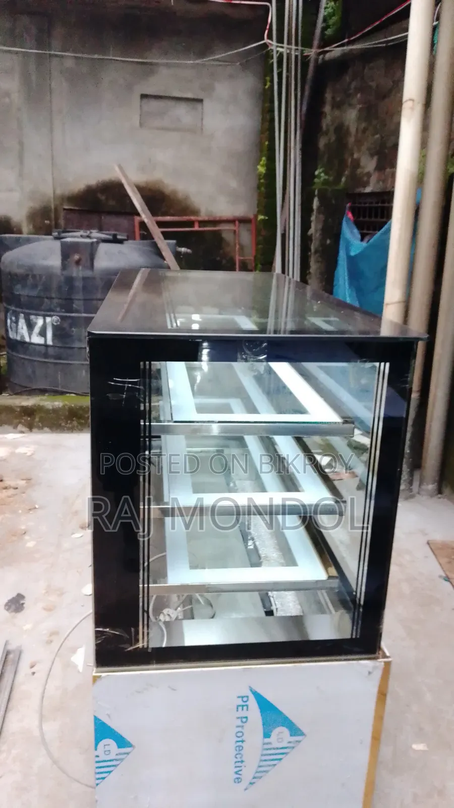 Premium Quality Glass Display Showcase