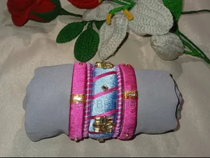 হ্যান্ডমেড চুড়ি