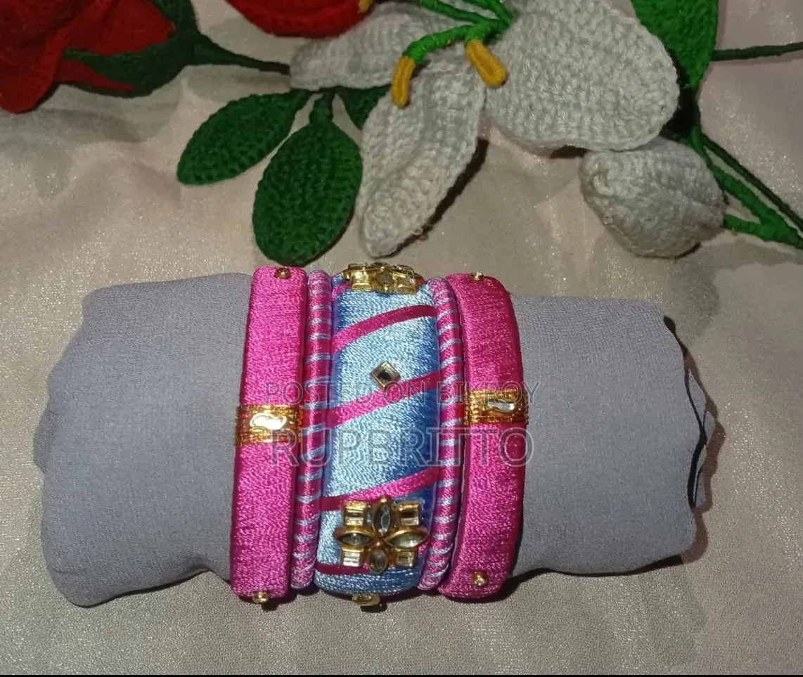 হ্যান্ডমেড চুড়ি