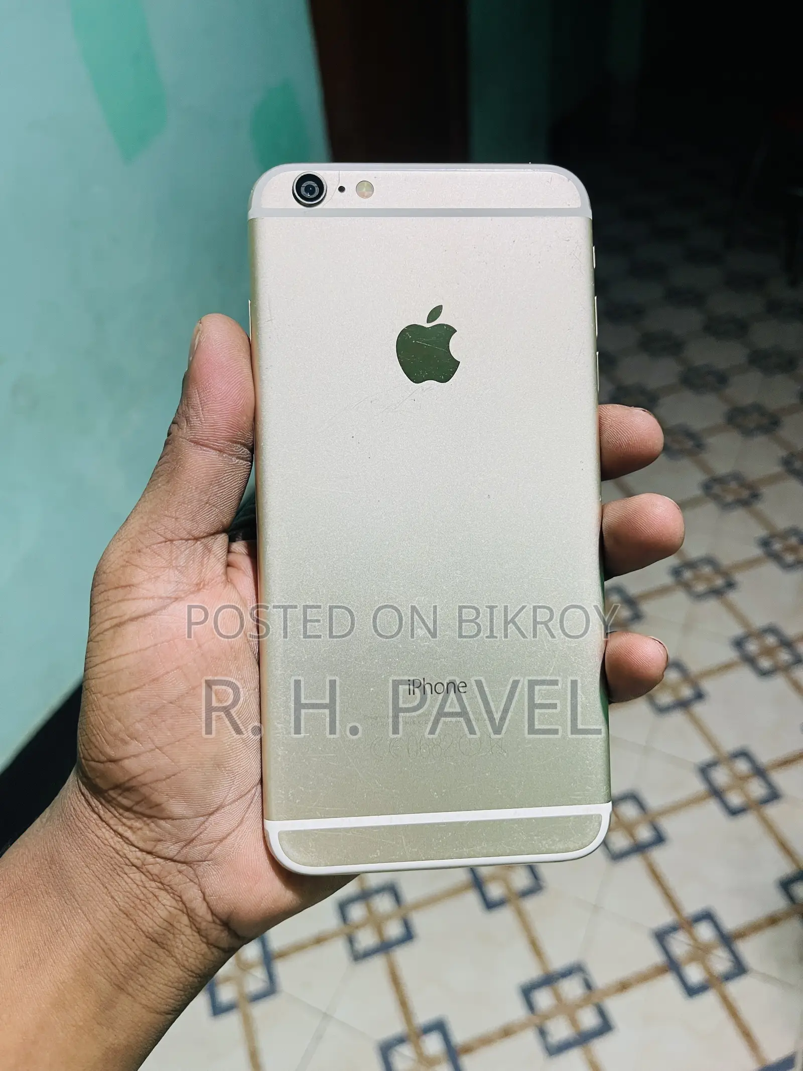 অ্যাপল আইফোন ৬ প্লাস ৬৪ জিবি হোয়াইট