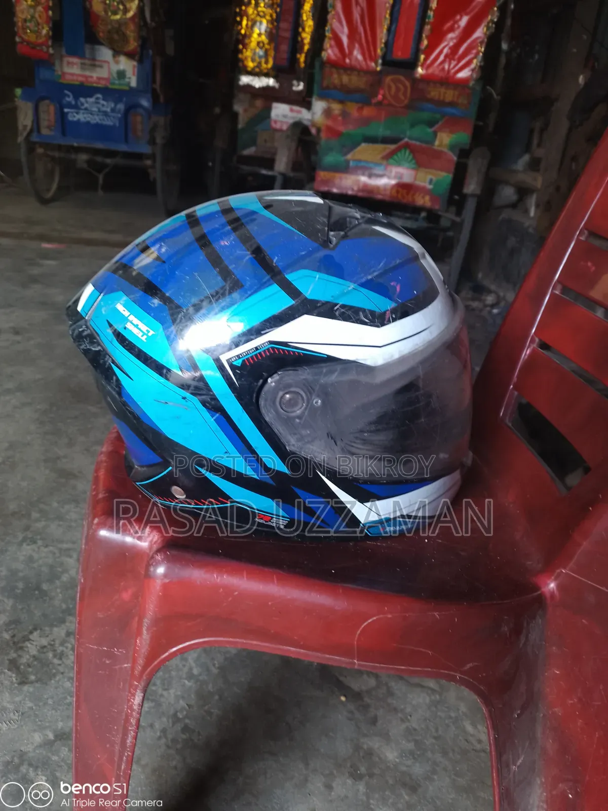 Helmet very good and safe