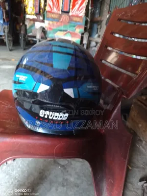 Helmet very good and safe
