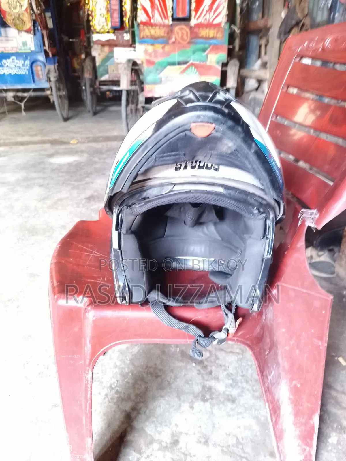 Helmet very good and safe