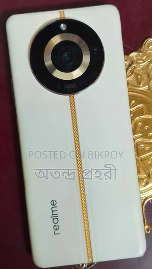রিয়েলমি ১১ প্রো ১২৮ জিবি হোয়াইট